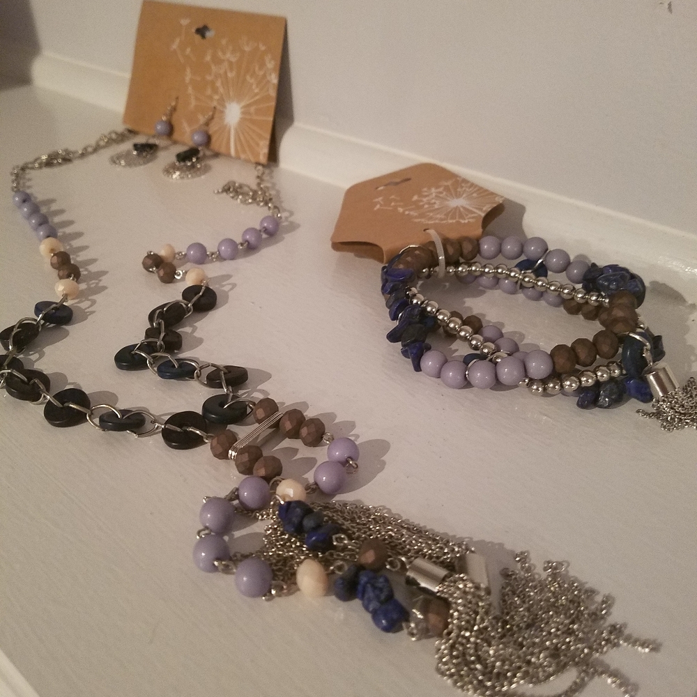 jewelry earing  bracelet necklace set